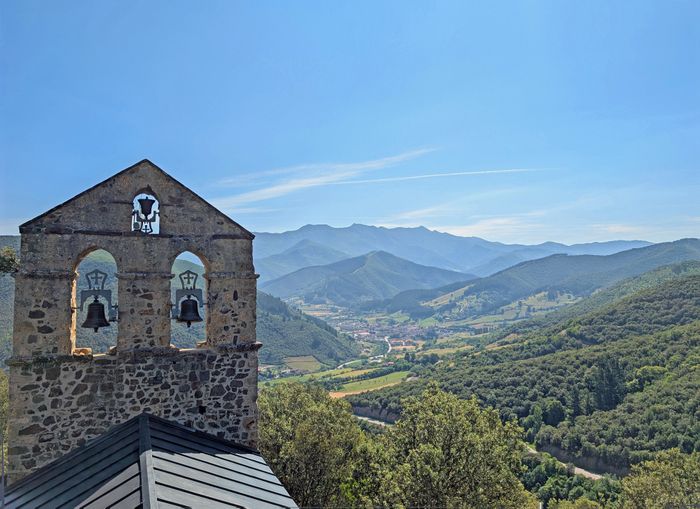 NEW: Spain: Foothills of the Picos de Europa