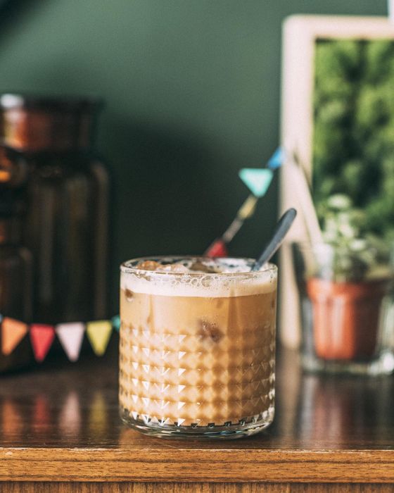 CHALO Chai Latte - Indian Chai Starter Kit - Black Assam Tea - 5 flavors of delicious Indian tea x 300g