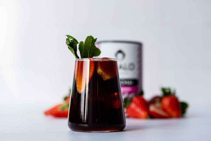 CHALO Strawberry Iced Chai - Vegan Strawberry Iced Tea - Black Assam Tea - 300g