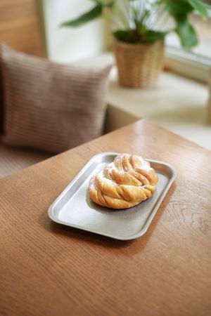 Cardamom bun
