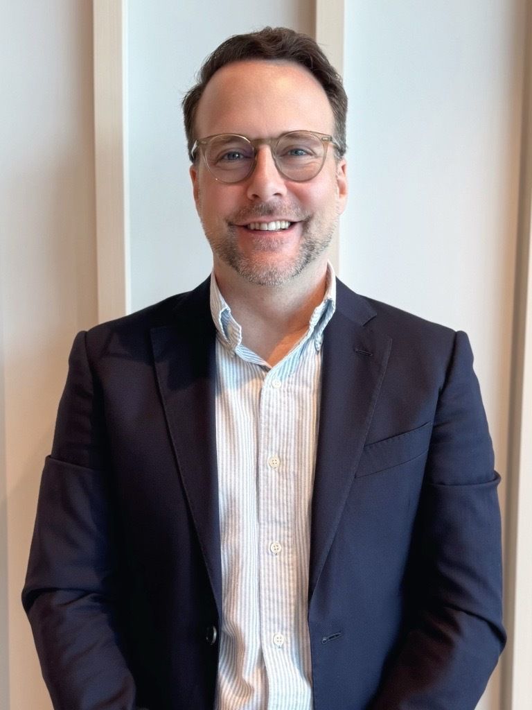 Maximilian Siessegger - Schindler Group