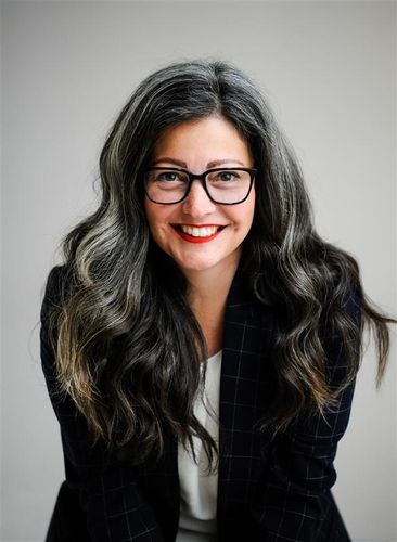 Stephanie Hurst - the turn lab