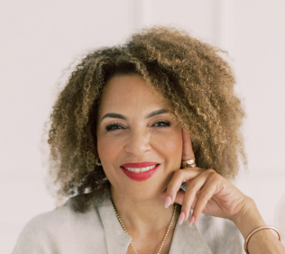 Suzannah Kelly - The Elevated Talent Experience TM