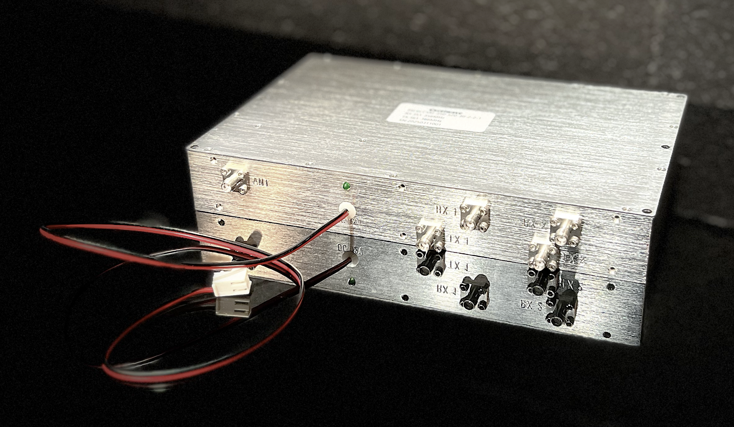 Ultra Compact All-in-one Antenna Combining System – ECCSM Series