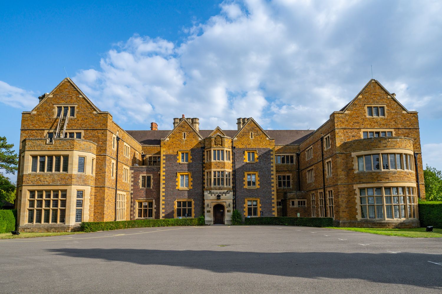 Ashorne Hill Management College