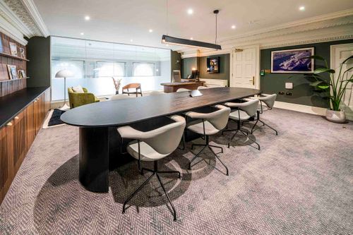 Pall Mall Hedge Fund Office London.