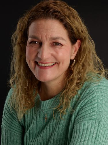 Rowena Hicks - 