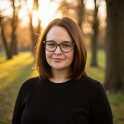 Lucy Pelling