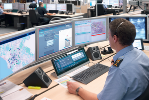 FlagMii EML : Direct communications from control  rooms to any mobile device 