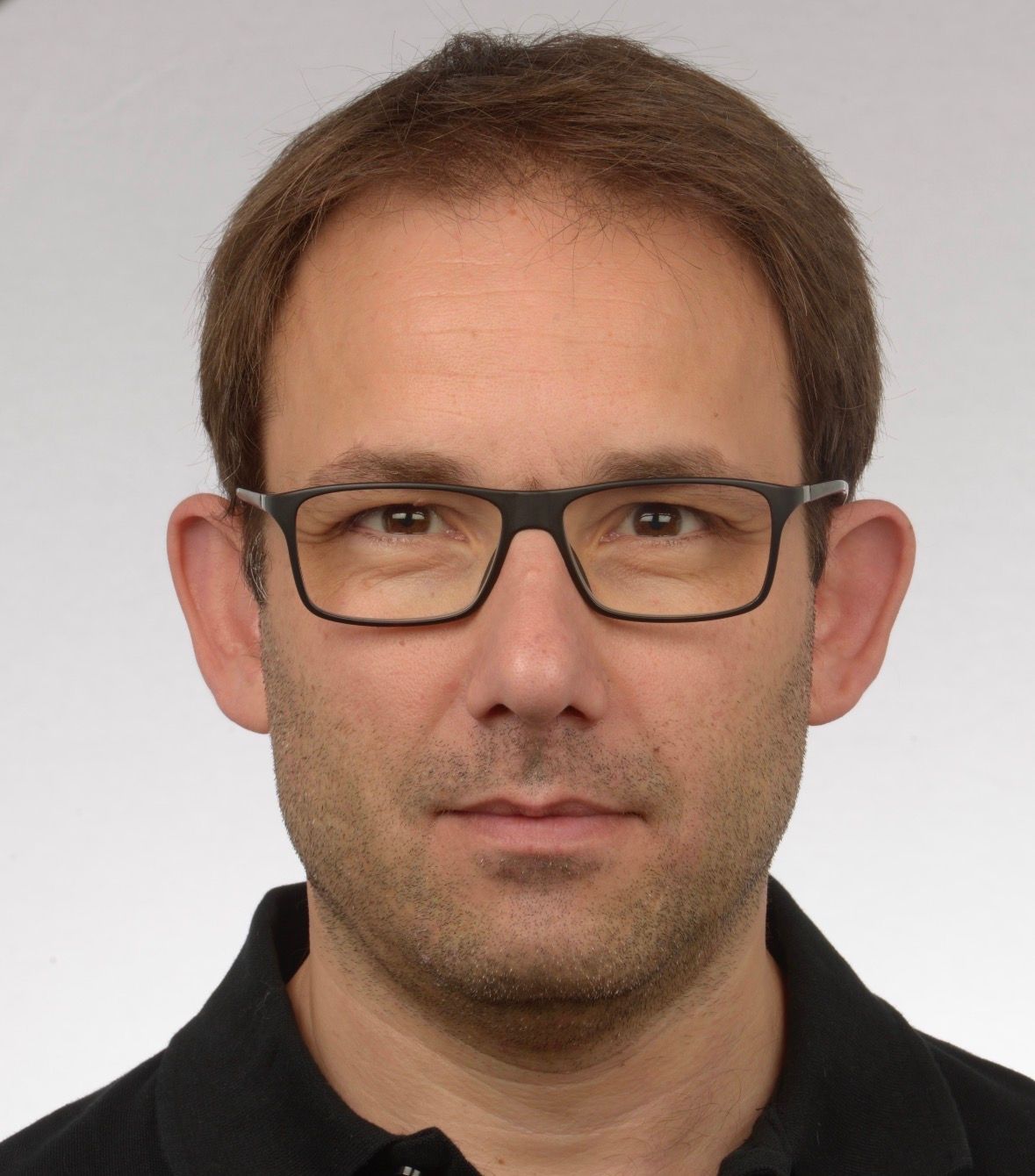 Kostas Karagiannopoulos, BDS, MClinDent Pros