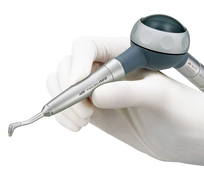 Powder therapy: the key to effective oral health care