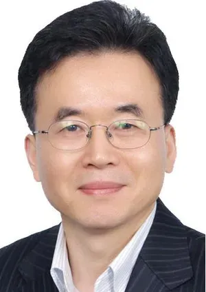 Dong-Chan Kim