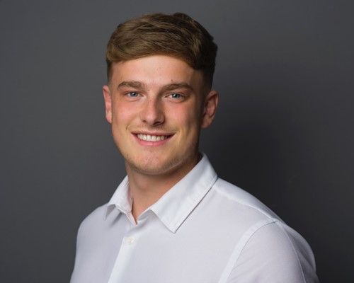 Harry Underwood, Marketing Manager