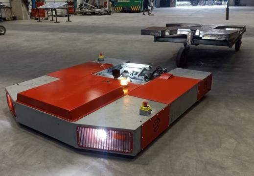 Timsan - Electric R/C Towbarless Aircraft Tug