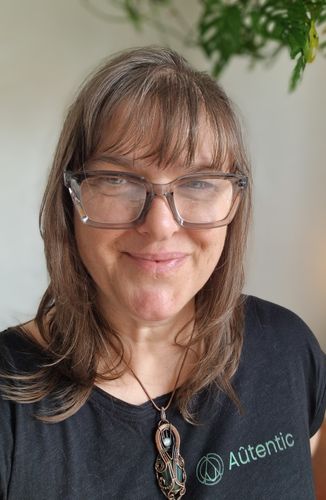 Catherine Leggett - Aûtentic