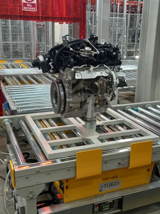 Robot Welding - BMW Designed, Manufactured & Installed 6700 Engine Stillages