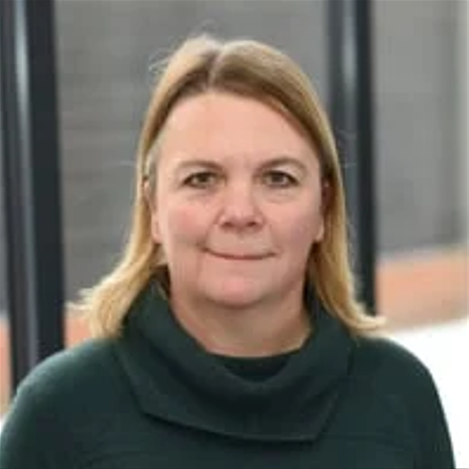Maria  Bloom