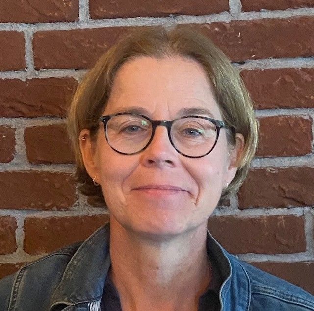 Speaker image for Deb Gompertz