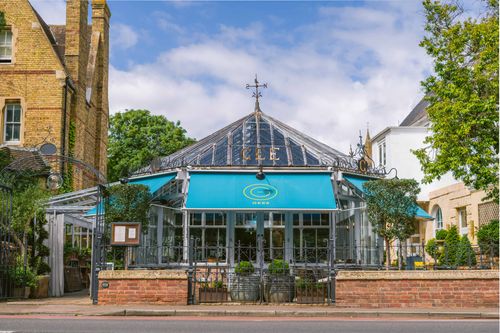 Gees Restaurant & Bar