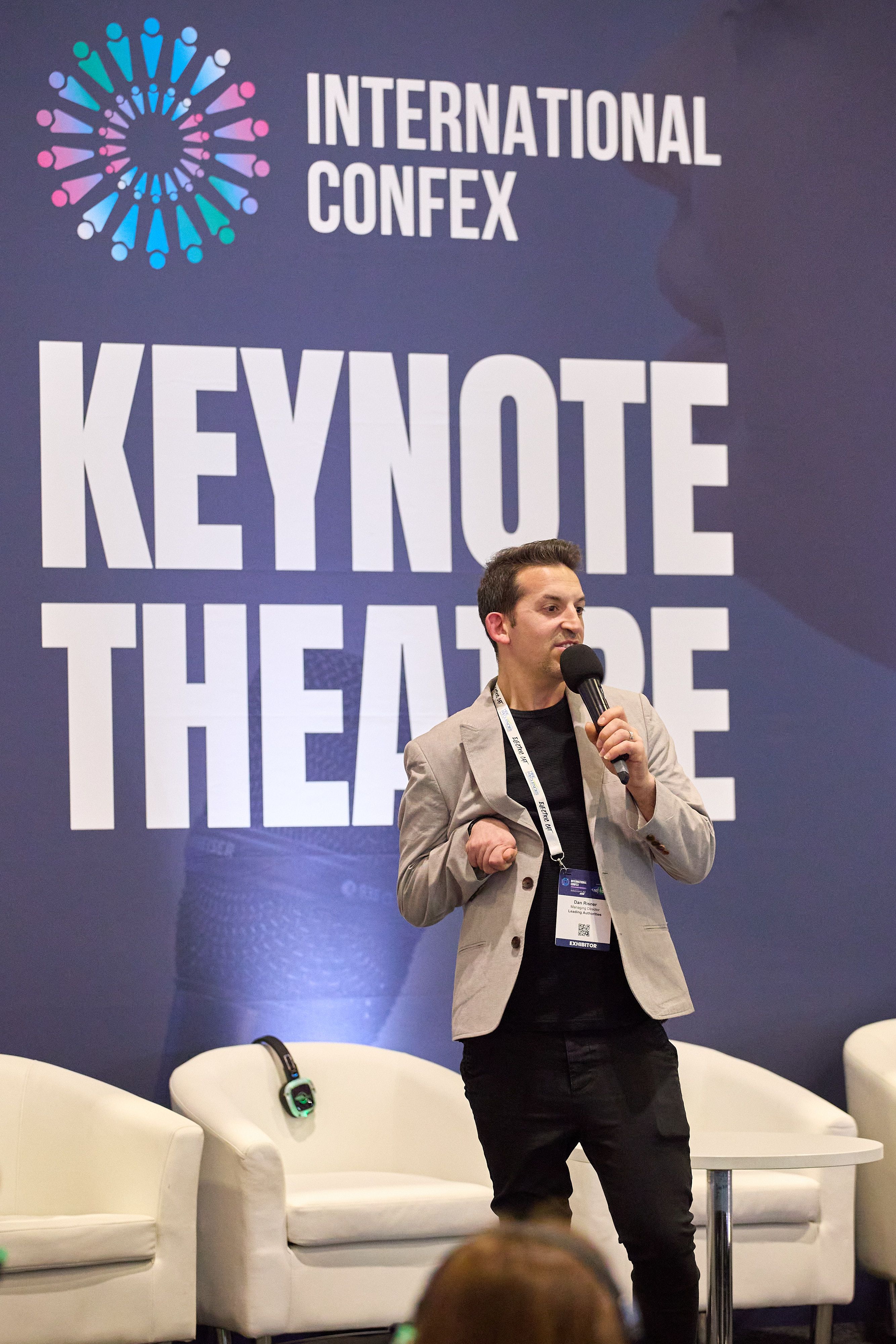 keynote speaker on the keynote theatre