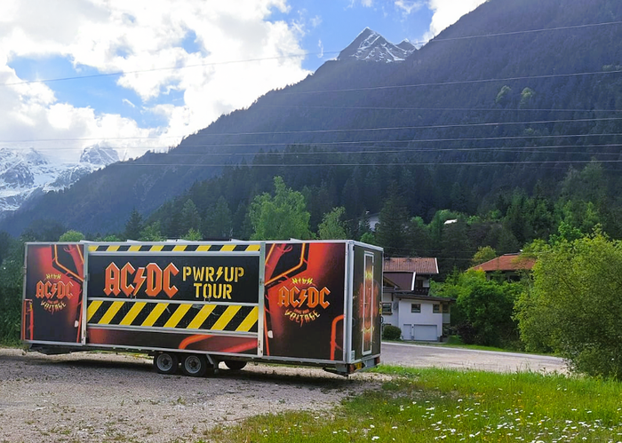 Showplace X AC/DC Power Up Tour