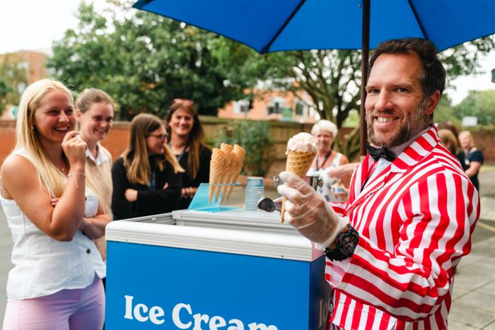 Chilly White's Summer Services