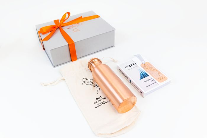 Gilded Bee Meaningful Gifts