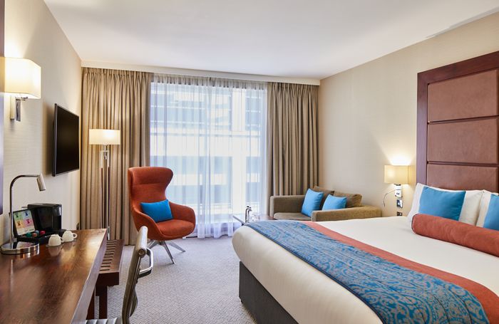 Bedrooms - Leonardo Royal London St Paul's