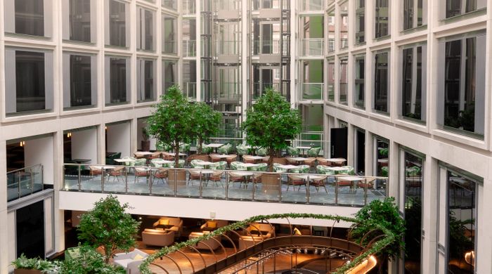 Floor 1 Meeting Zone - Leonardo Royal London St Paul's