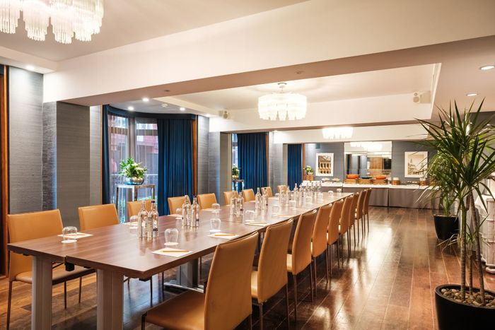 The Athenaeum Hotel & Residences Hyde Park Suite