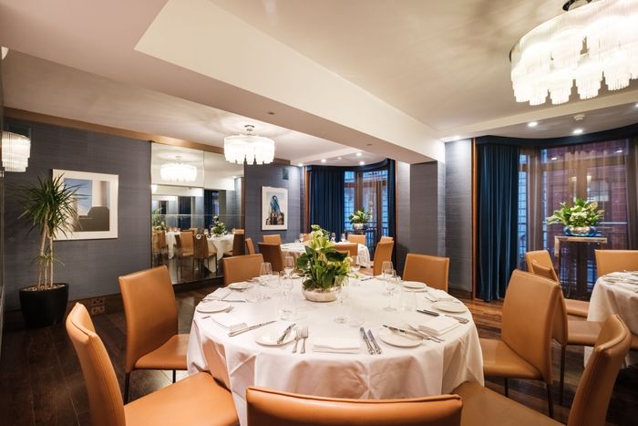 The Athenaeum Hotel & Residences Hyde Park Suite