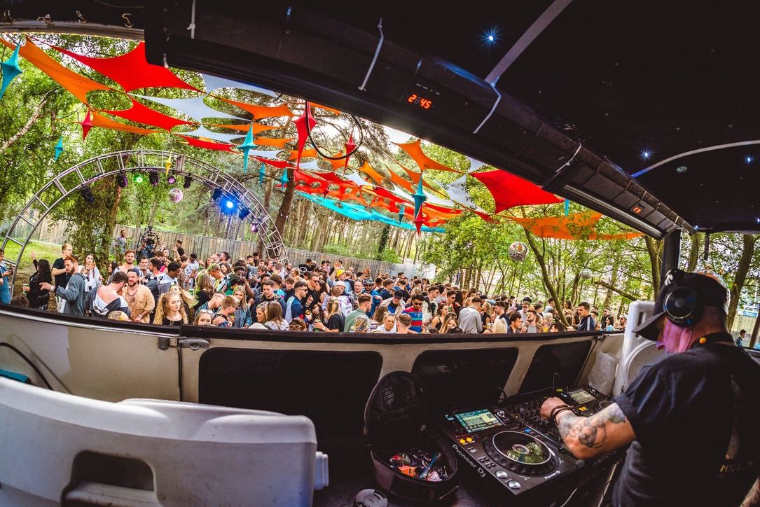 Sustainable Festival Mini Stage Solution