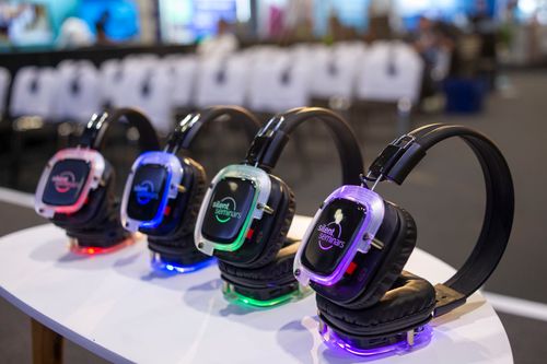 10 channel wireless RF headsets