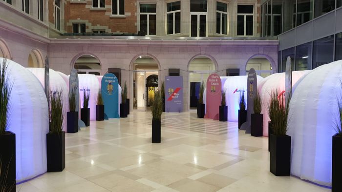 Inflatable Meeting Pods