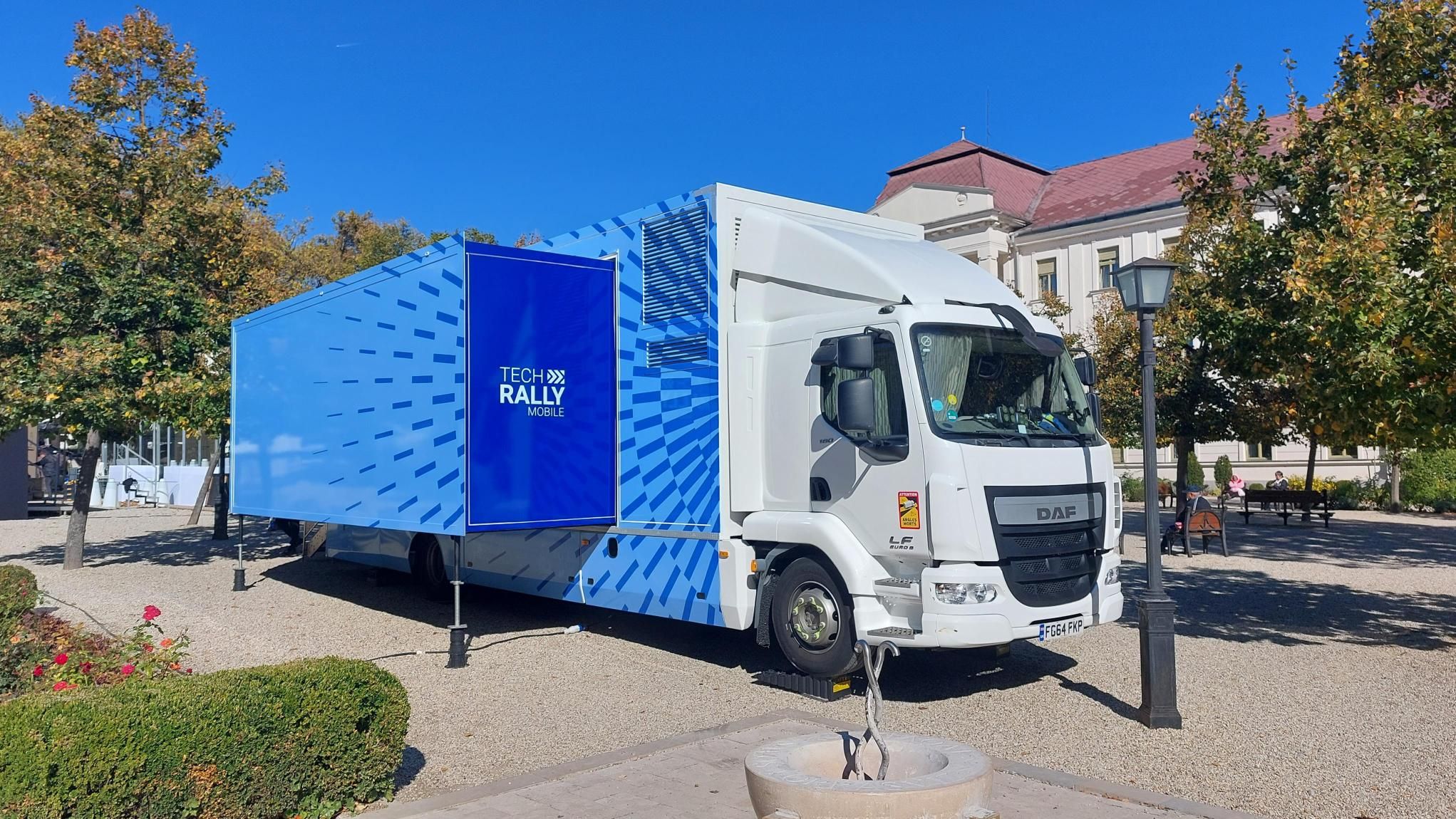 Roadshow Vehicles