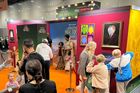 Hero Booth