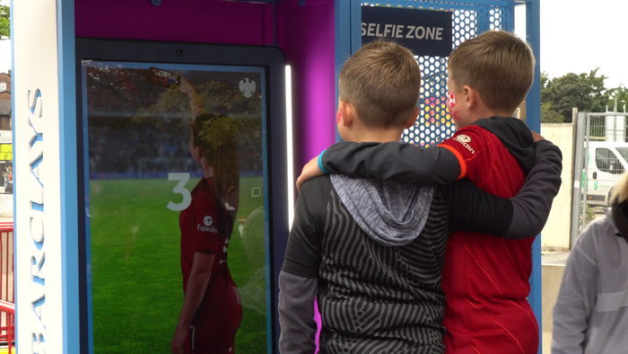 Hero Booth
