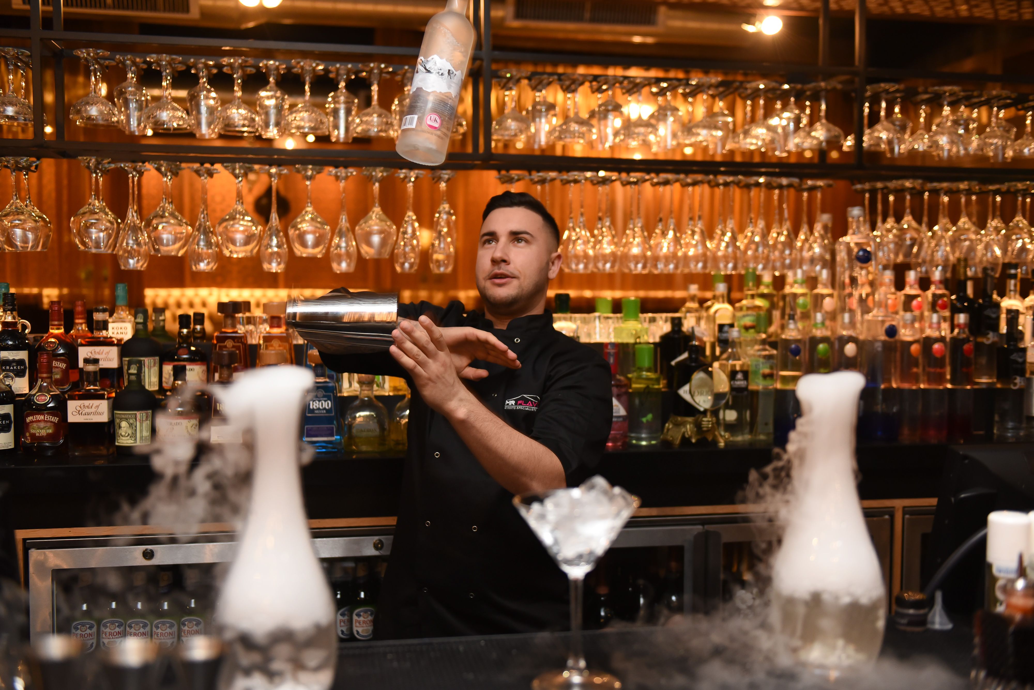 Cocktail Showcase 2