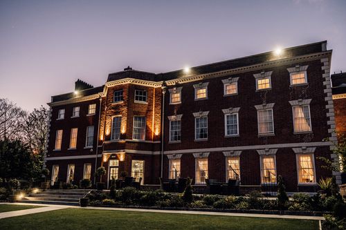 Fly through example of Old Palace Chester