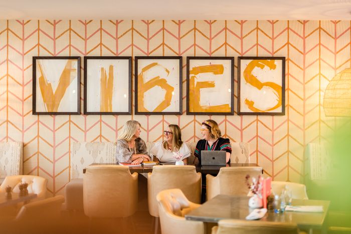 Maximising International Confex 2025 as an exhibitor and an attendee: Top Tips from the Summer Party