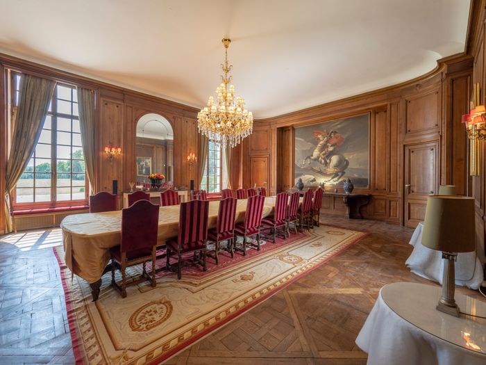 Chateau de Mortefontaine - Dining Room