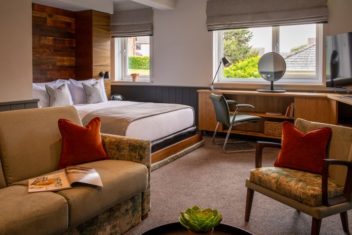 North Lakes Hotel & Spa