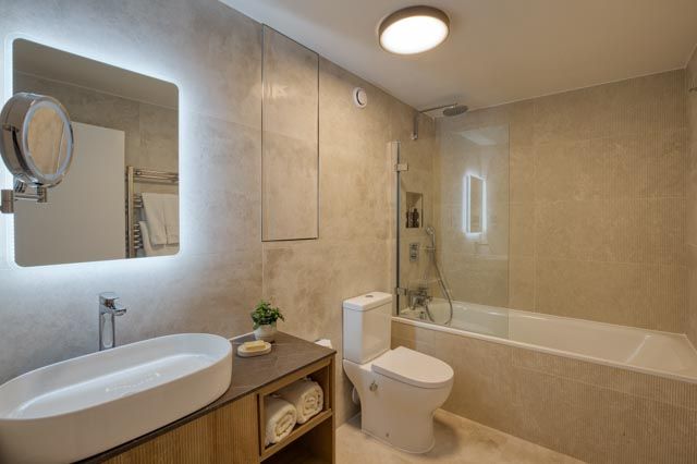 Deluxe 1 Bed Apartment