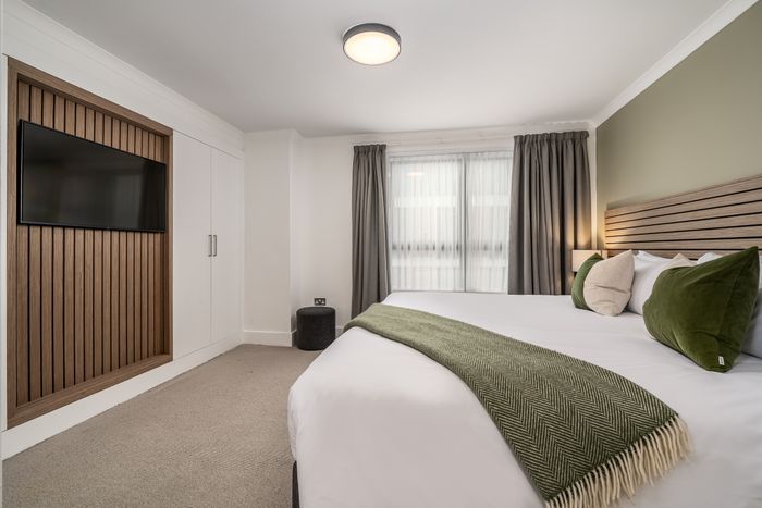 Deluxe 2 Bed Apartment