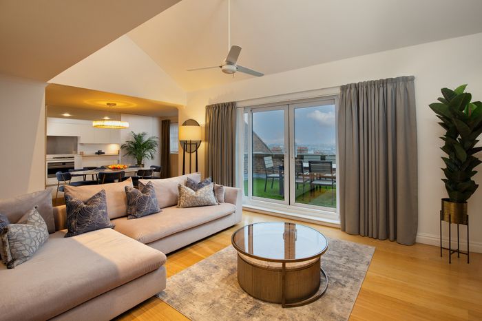 The Luxury 3 Bed Penthouse