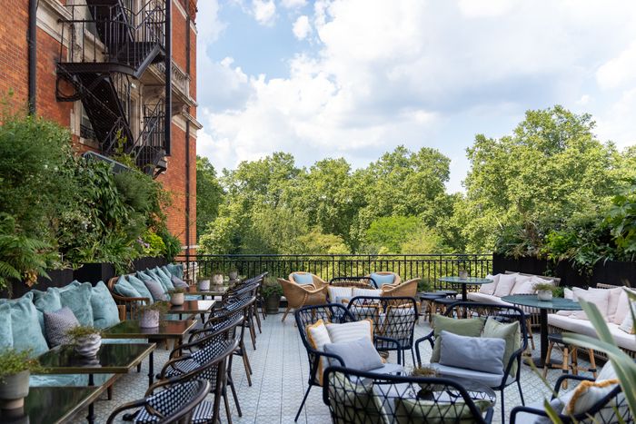 Pavilion Knightsbridge Terrace