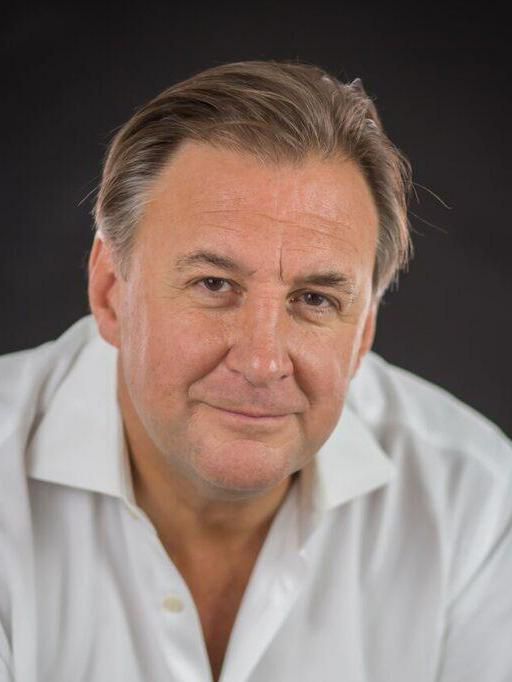 Jonathan Hindle