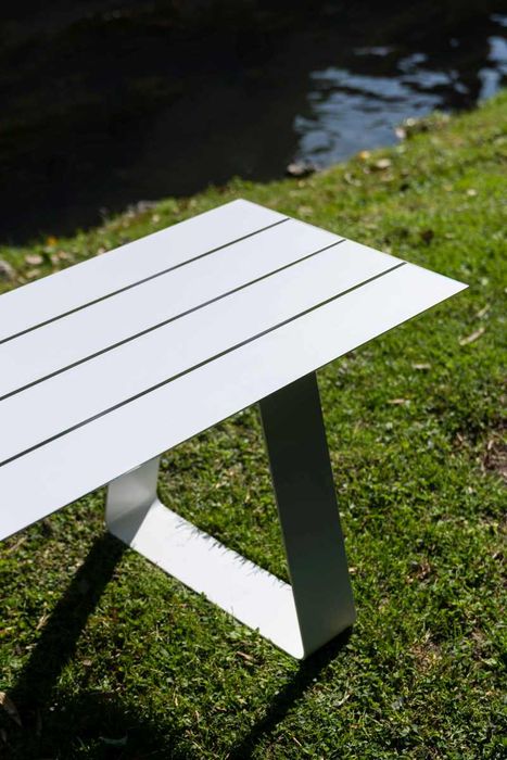 MACAIA bench