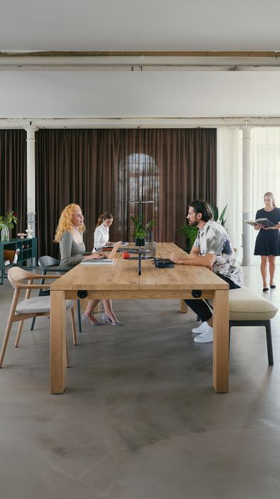 se:café team table