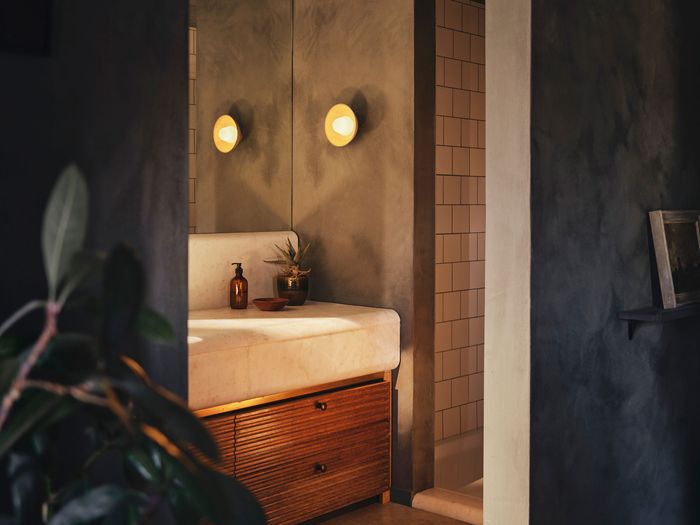 Skye wall light
